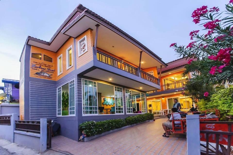 The Harbor Front เกาะล้าน Hotel Ngoại thất bức ảnh