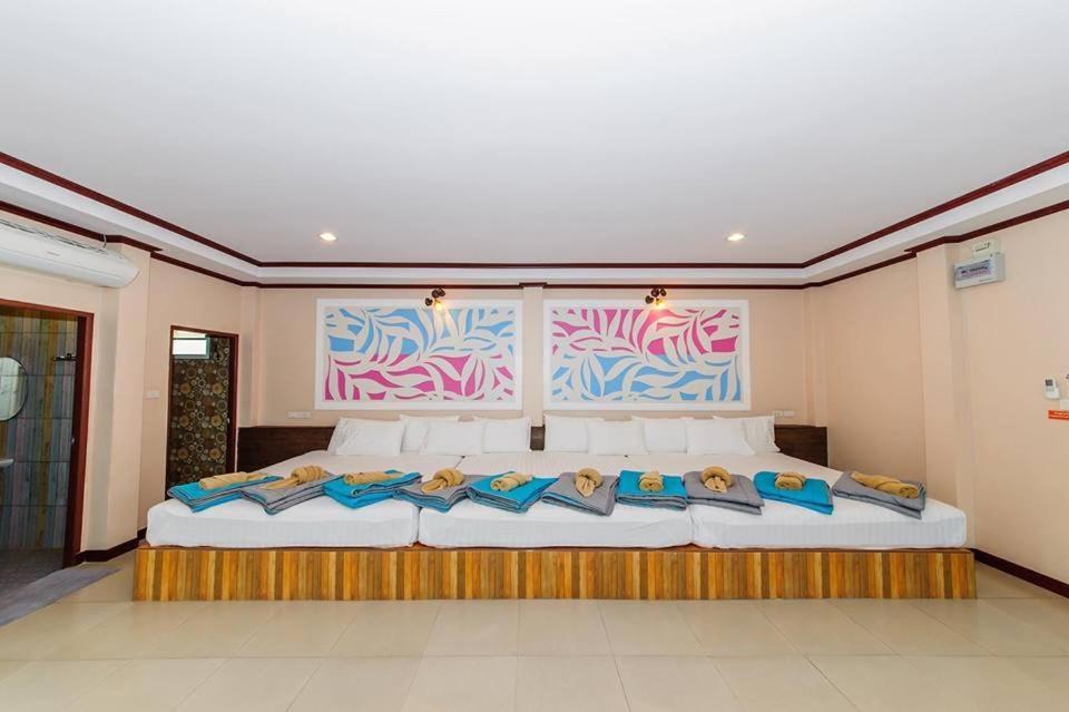 The Harbor Front เกาะล้าน Hotel Ngoại thất bức ảnh
